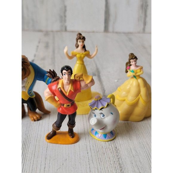 Beauty Beast playset Gaston Mrs pot Bell Disney toy figure - Picture 3 of 11